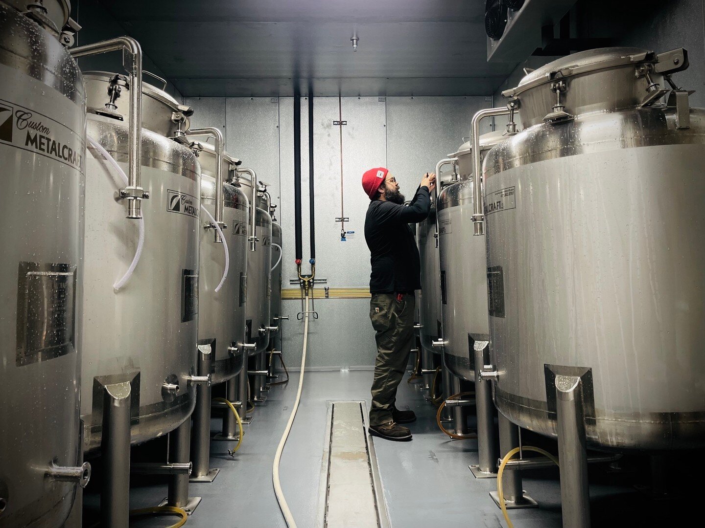 New serving tanks are going in!! These @custommetalcraft tanks are essentially giant kegs (holding 217 gallons each) that will supply beer to our taproom and upstairs bars. This means less time changing kegs and more time with you all 🚀 That being s