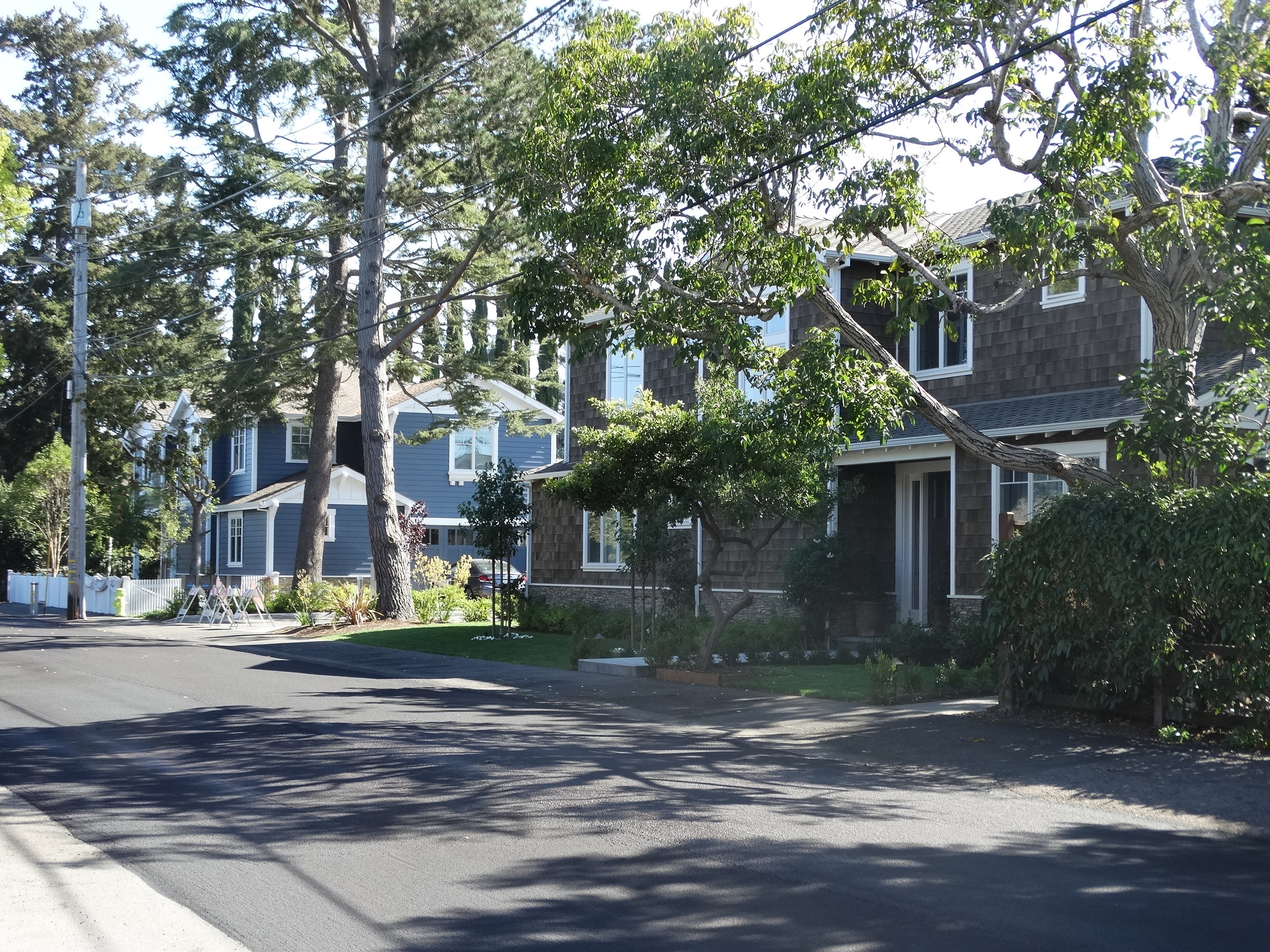 West Oakwood - Rossi Entrance
