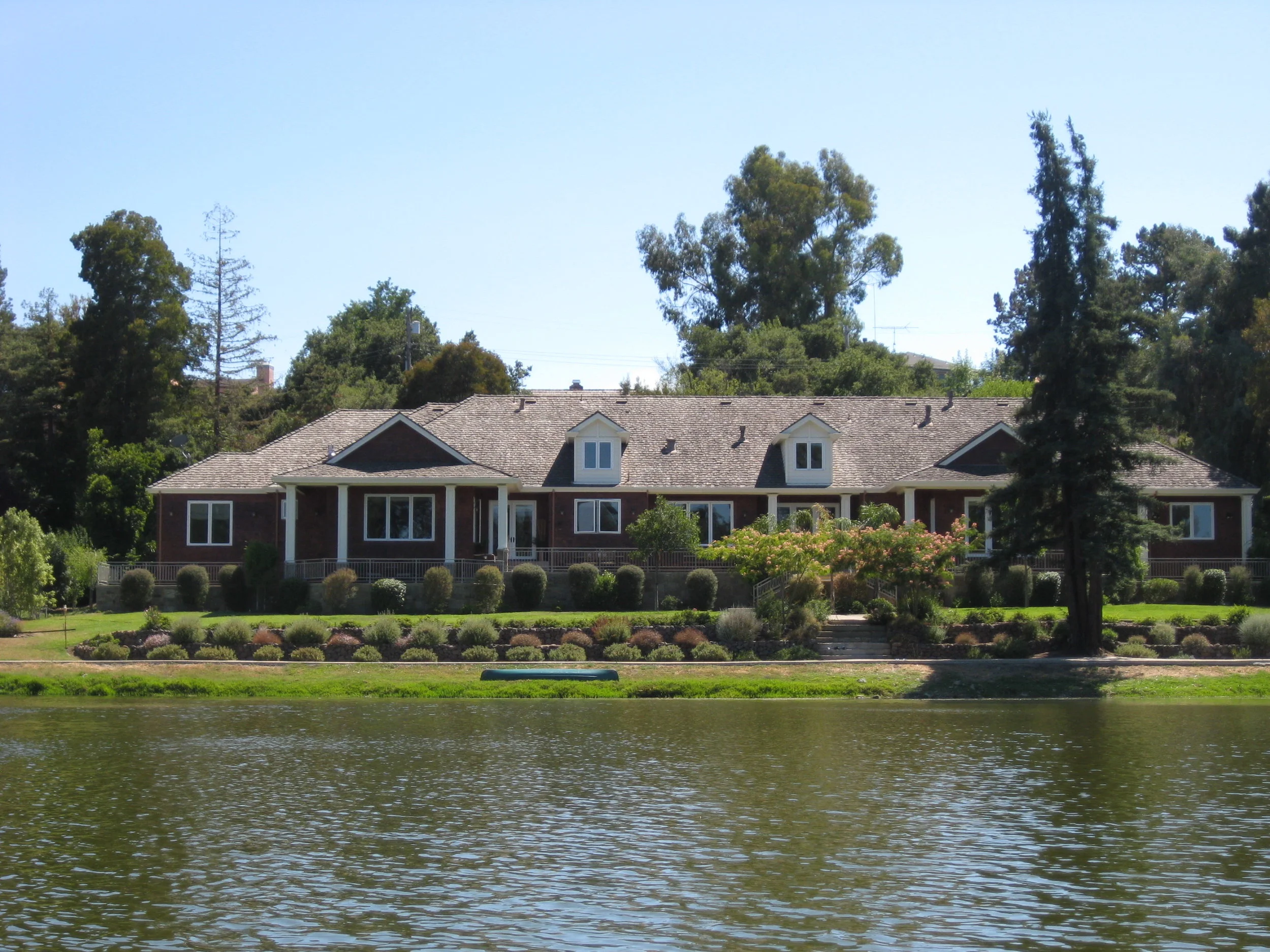 1015 Lakeview Way Emerald Hills.jpg