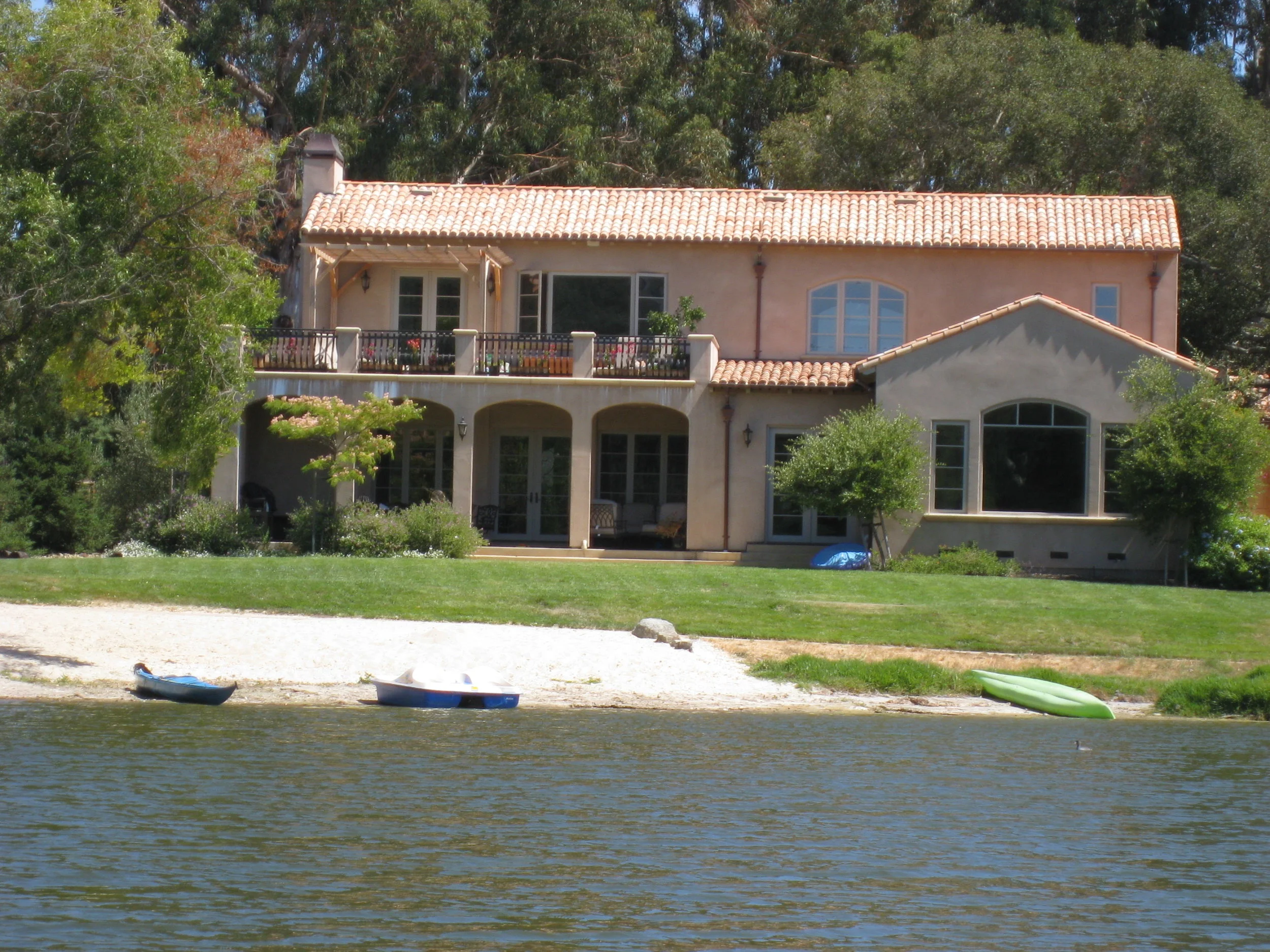 1025 Lakeview Way Emerald Hills.jpg
