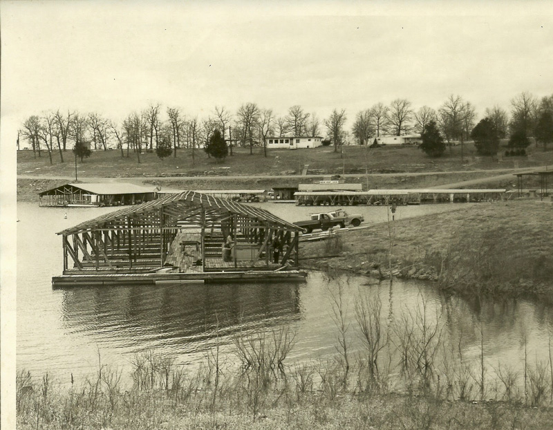 Pontiac_Boat_Dock__now_Pontiac_Cove_Marina_on_Bull_Shoals_Lake.jpg