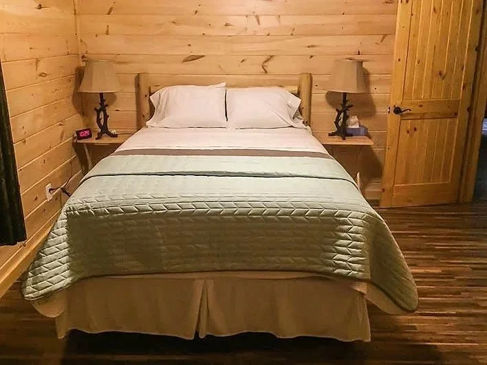 Queen bedrooom at the Lodge