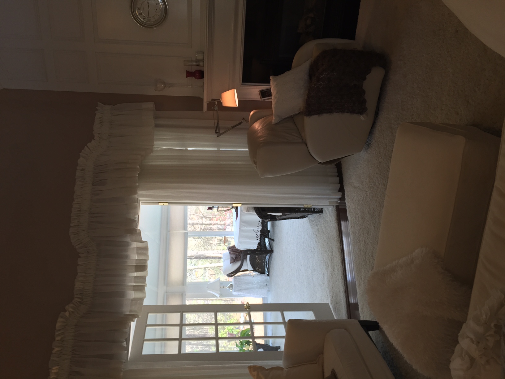 This really is her house and it always looks this perfect/clean. sigh.