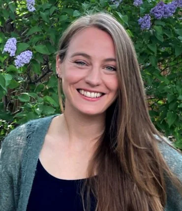 Get to Know Your Therapist: Elise