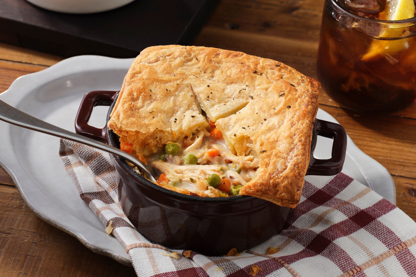 GR_Culinary_ChickenPotPie_47158.jpg