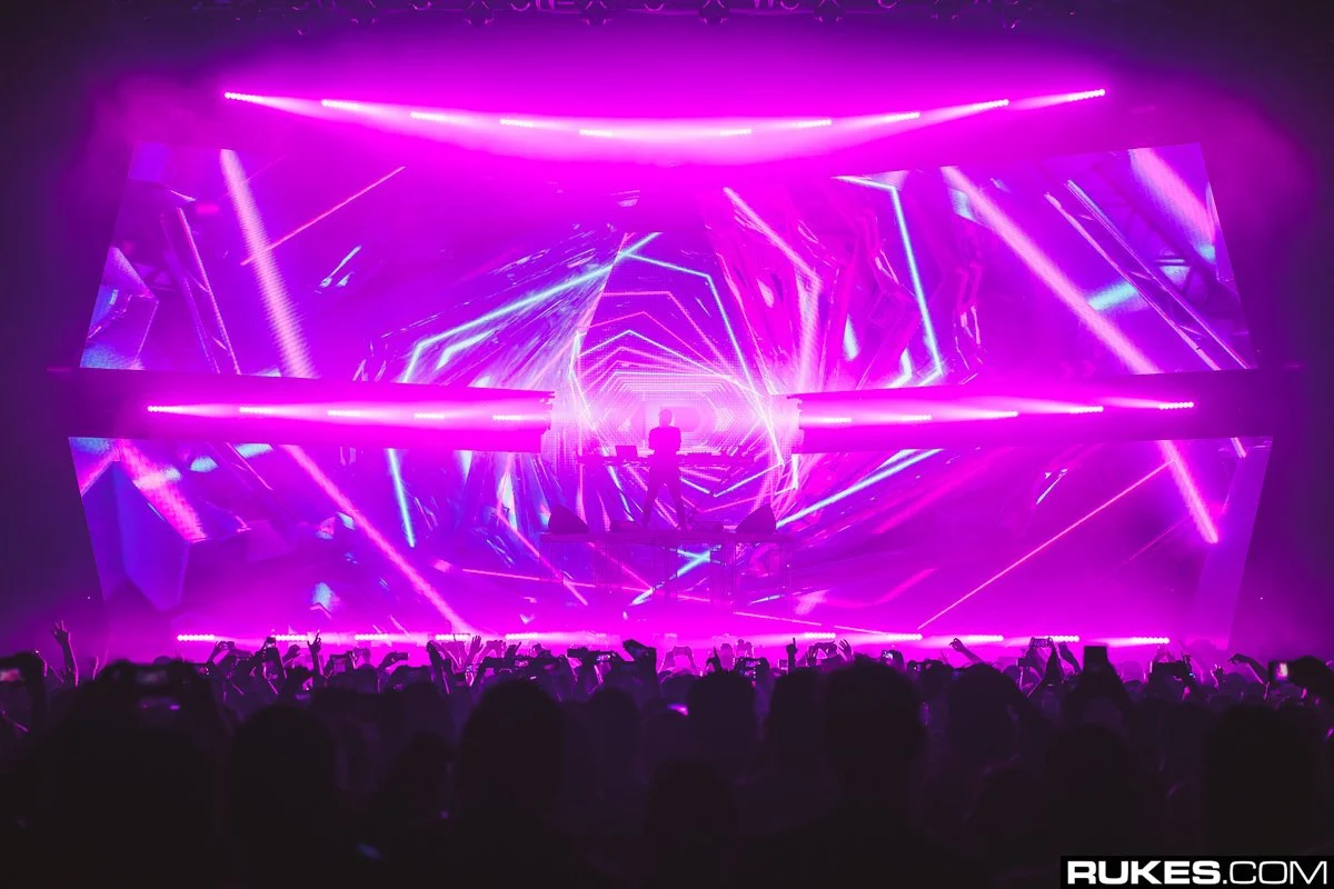 ZEDD-EchoTour-1.jpg