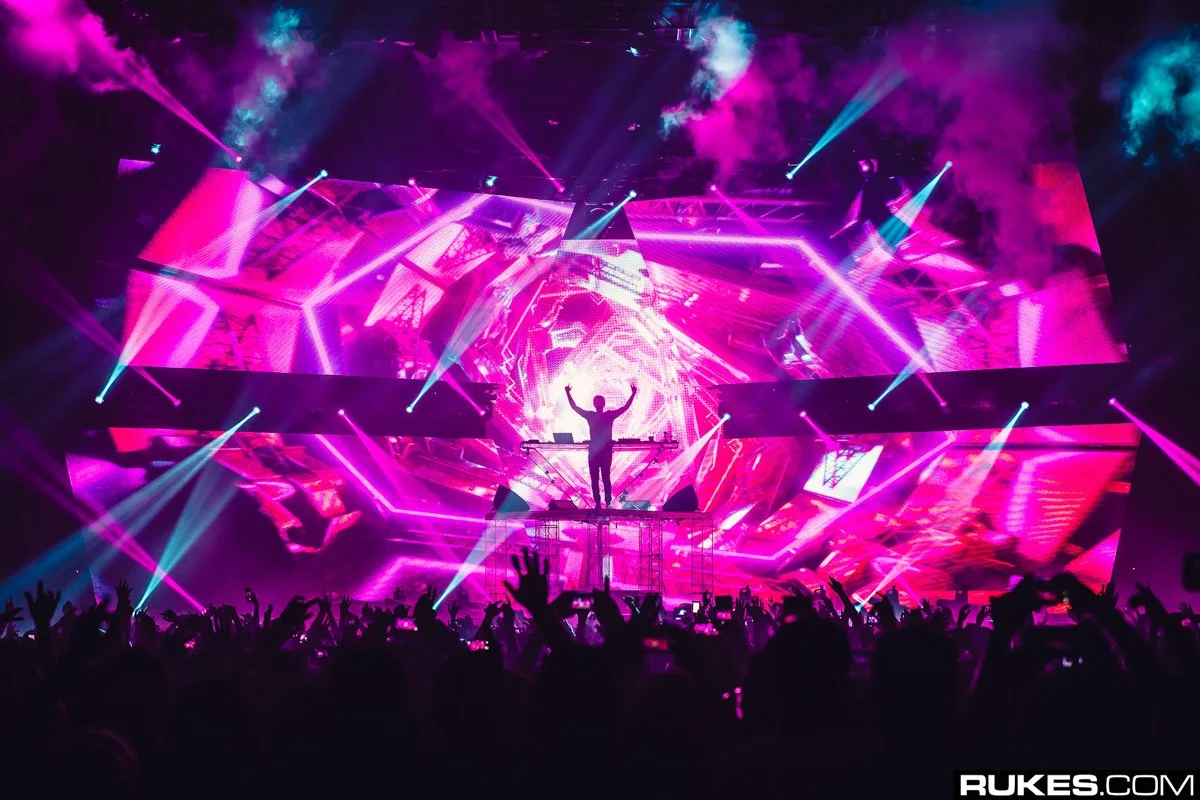 ZEDD-EchoTour-4.jpg