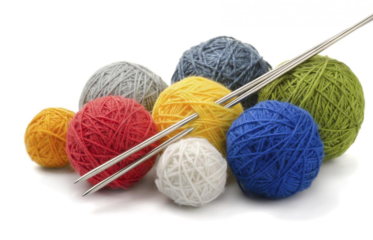 Introductory Knitting Class taught by members of Walla Walla Lacy Lacers —  Fort Walla Walla Museum