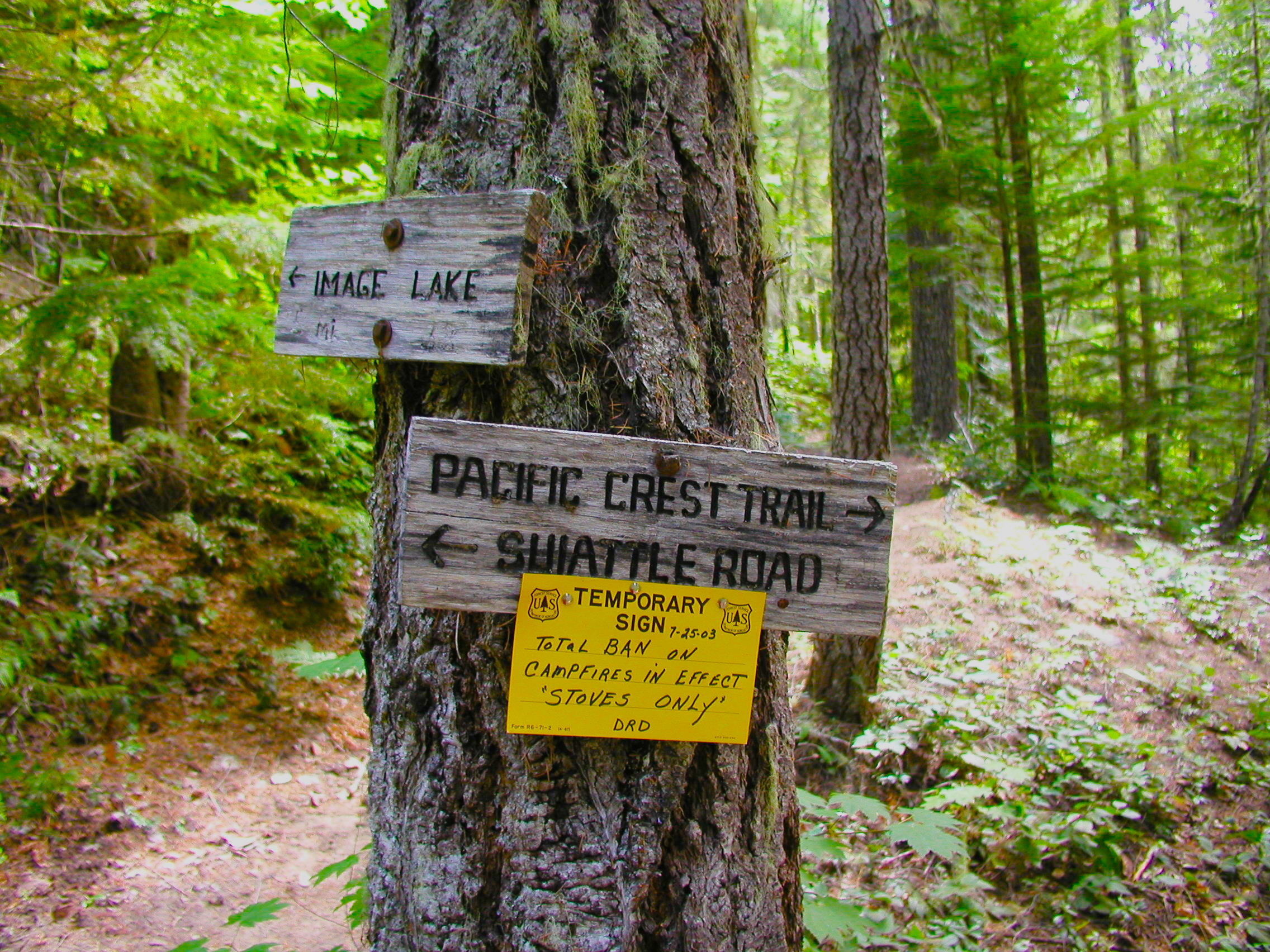 trail signs.JPG