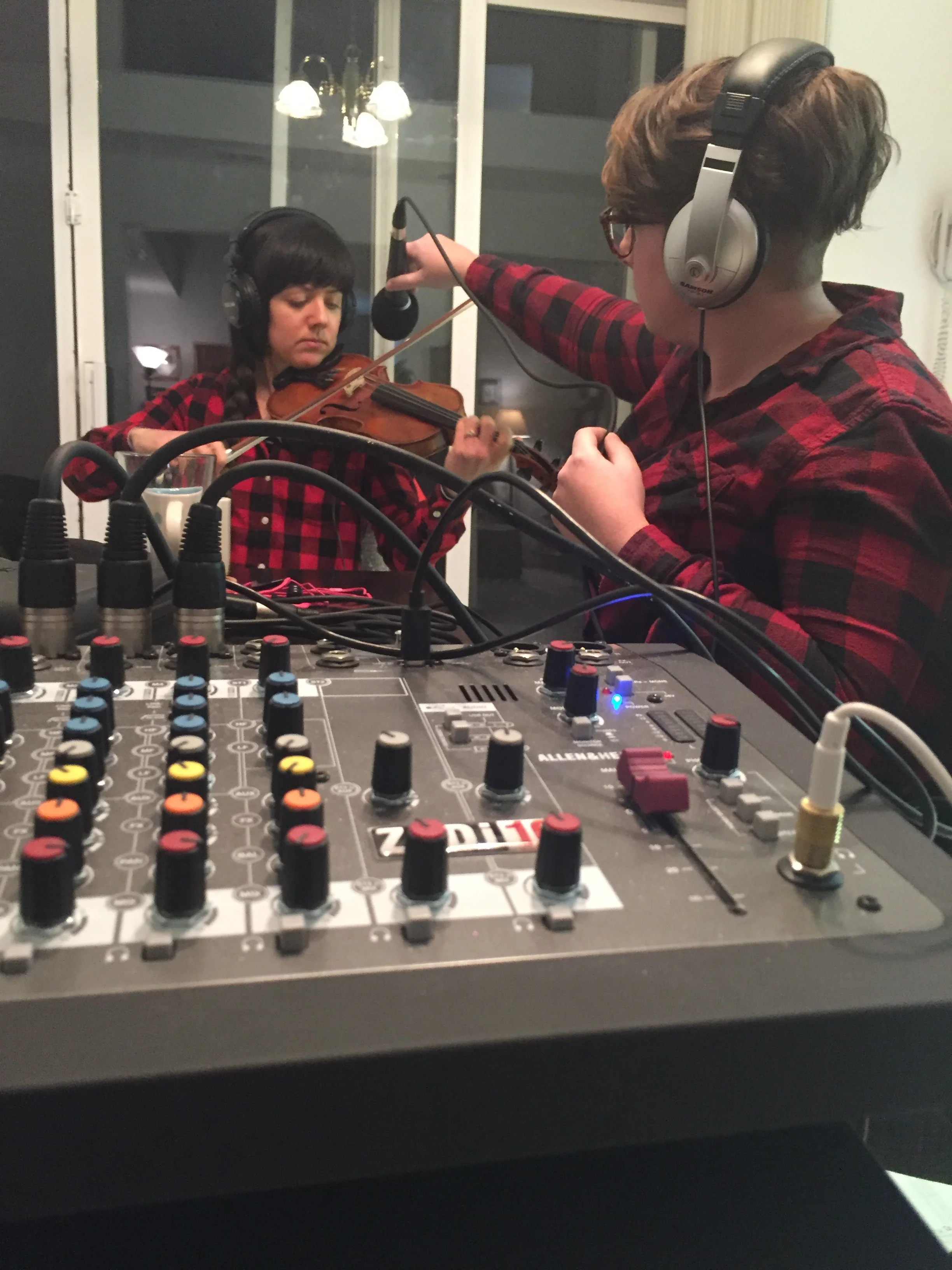 Bonus 027 Anastasia Allison Plays the Violin and Talk About Musical Mountaineers