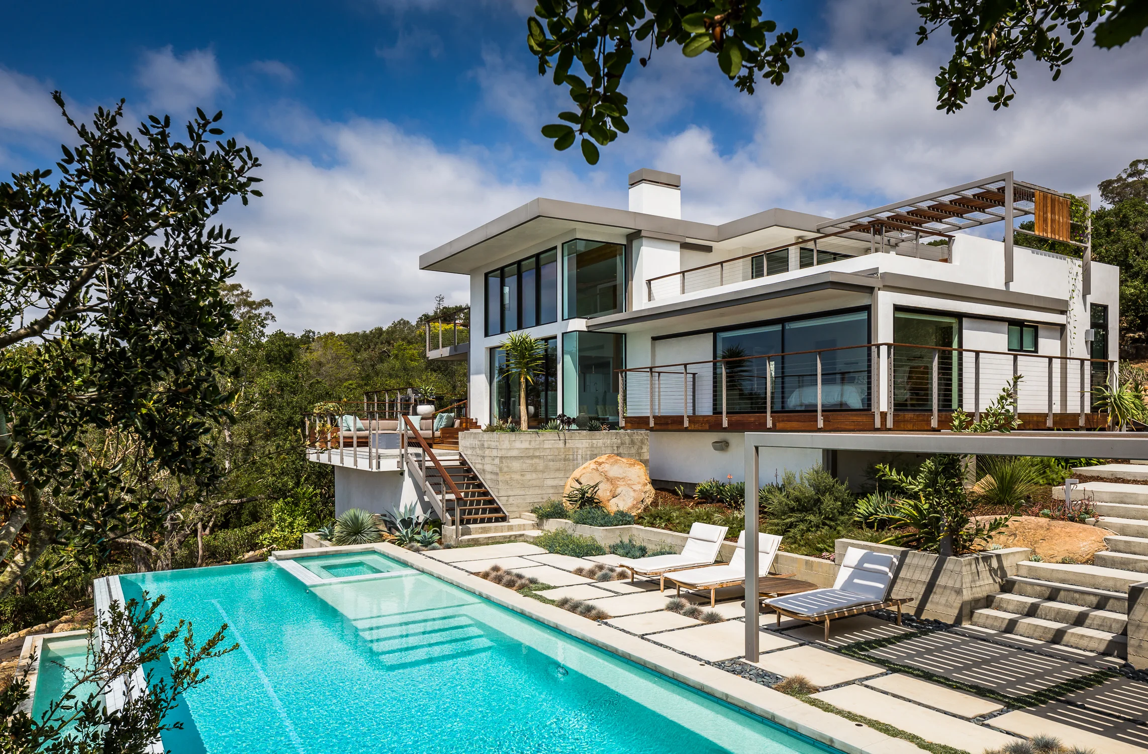 Project: Arbolado I Contractor: Bomo Design Landscape Architect: Common Ground Photographer: Ciro Coelho