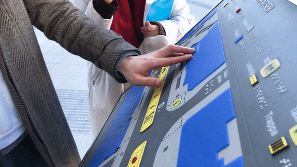 busbrail_gif.gif