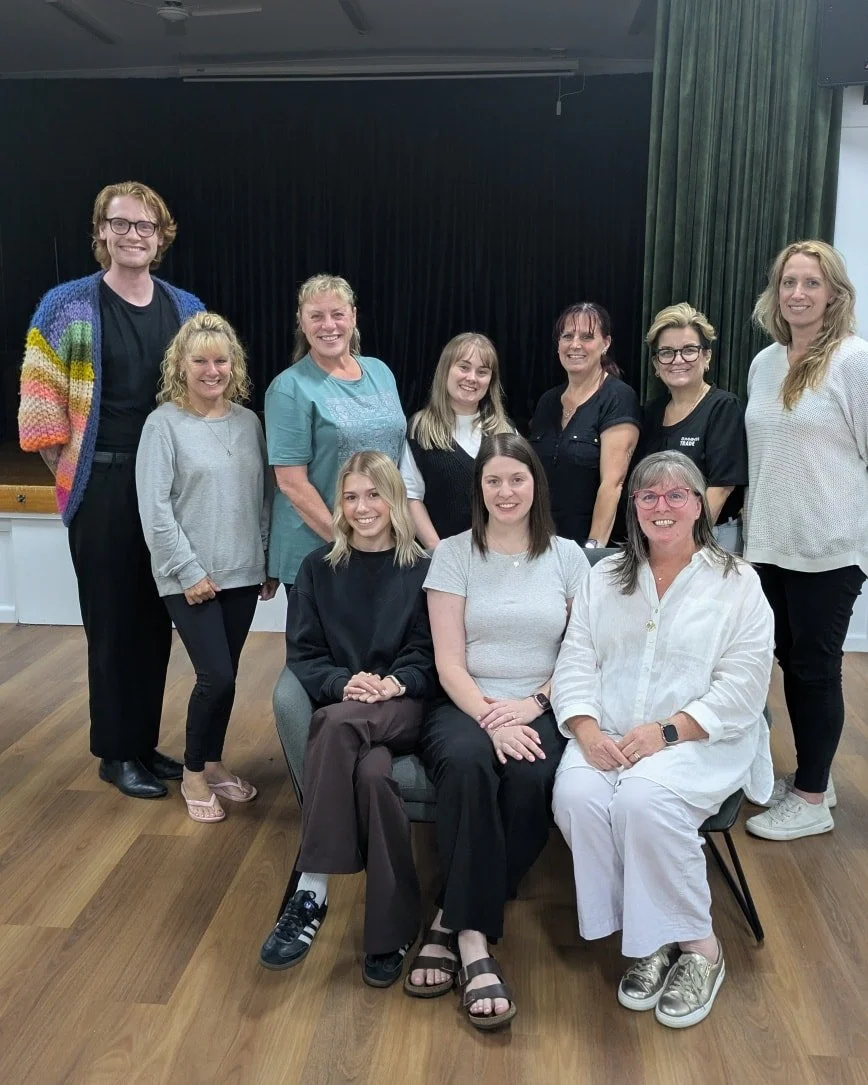 Off the Leash Theatre is proud to kick off 2026 with our first summer play reading!
.
Check out our fabulous readers, led by director, Flynn, ready to go for our play reading this evening.
.
Join us at 7.30pm on 26 February 2026 at the Drouin Communi
