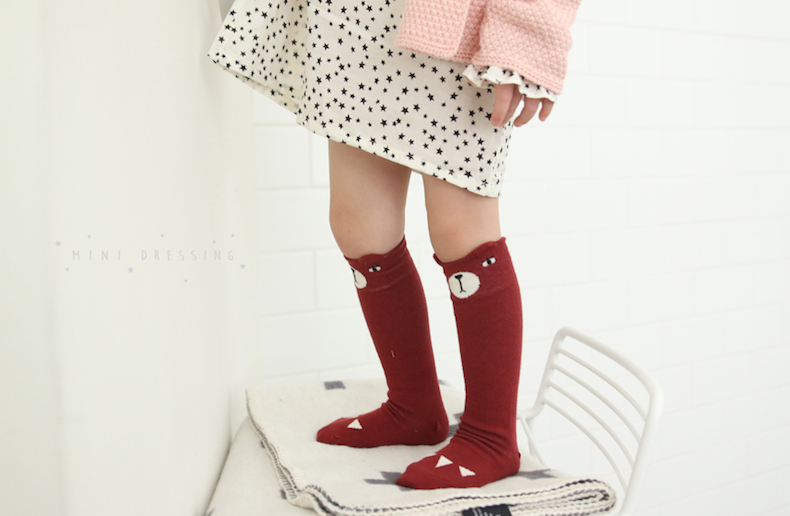 bear knee socks marsala 1.png