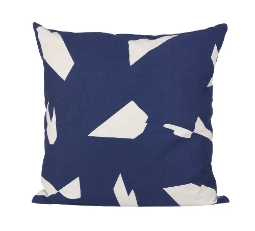 cushion cut dark blue.jpeg