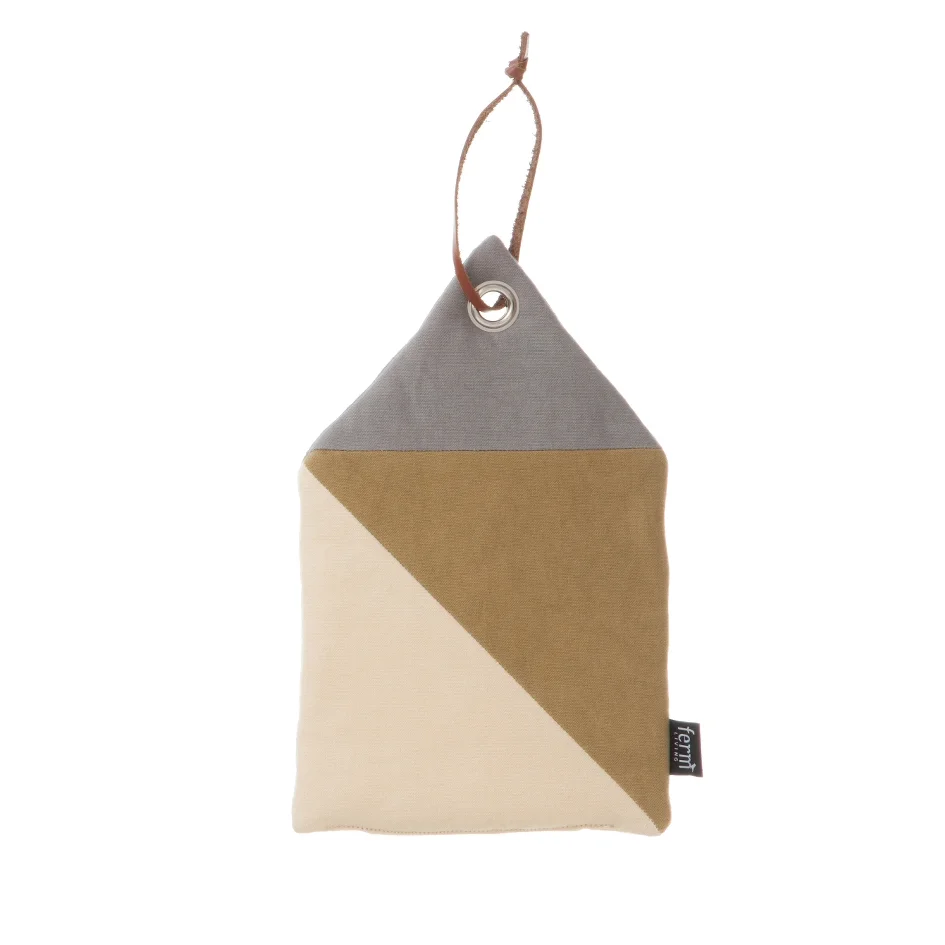 pot holder house mocha.jpg