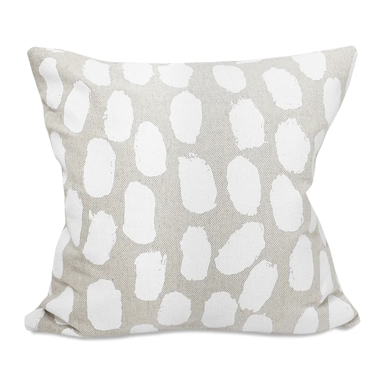 cushion dots white.jpg