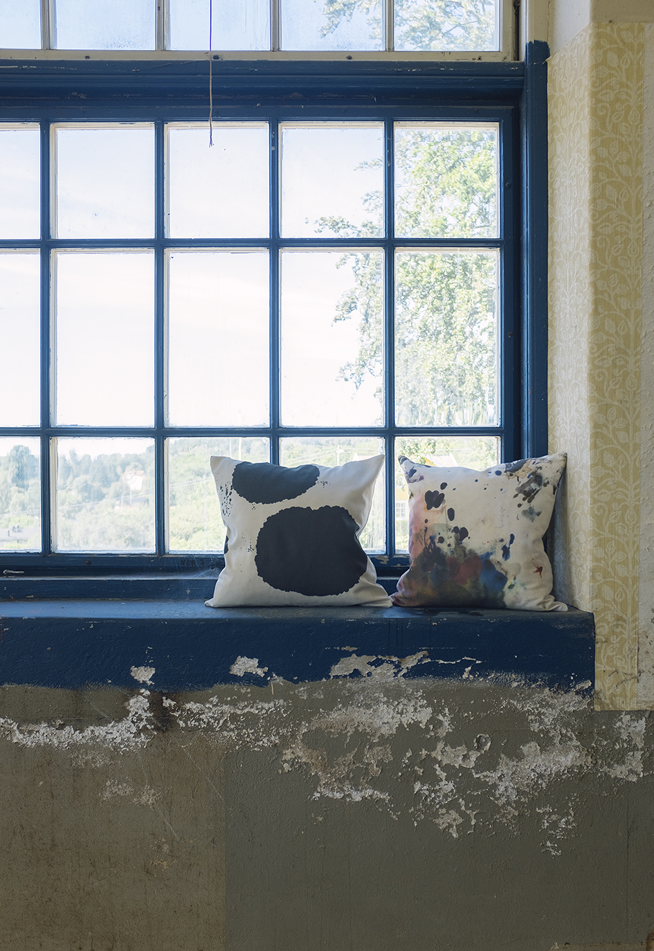 cushion by chance ink blot 3.jpg
