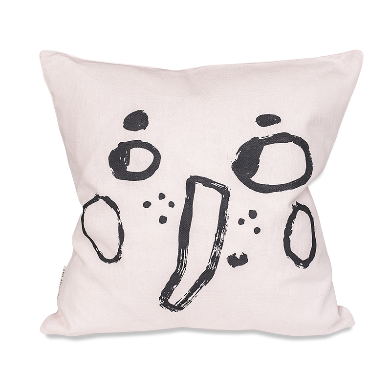 cushion kids lollo.jpg