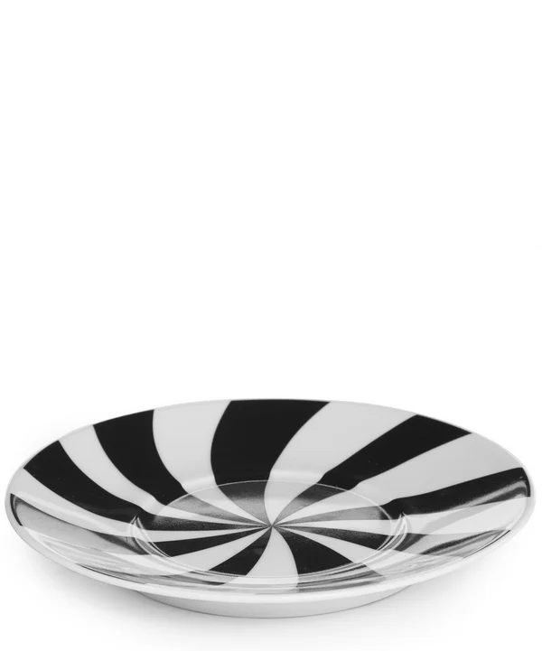saucer hypnotize 2.jpg