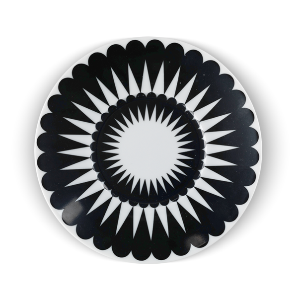 saucer prettypetal-black-big.png