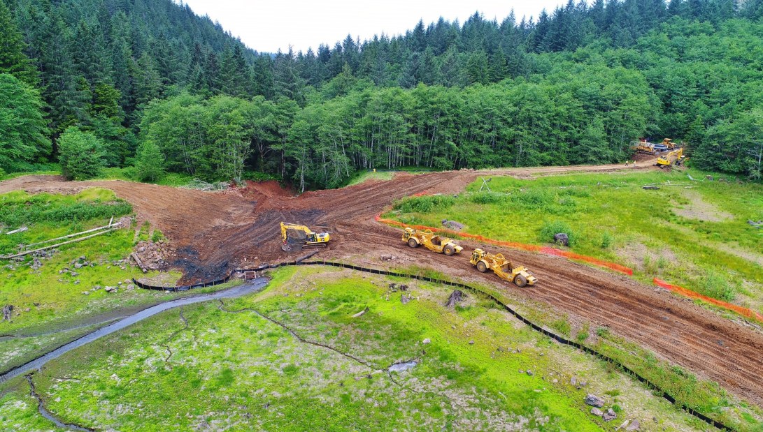  Skookum Dam removal in progress. Image courtesy of River Design Group. 