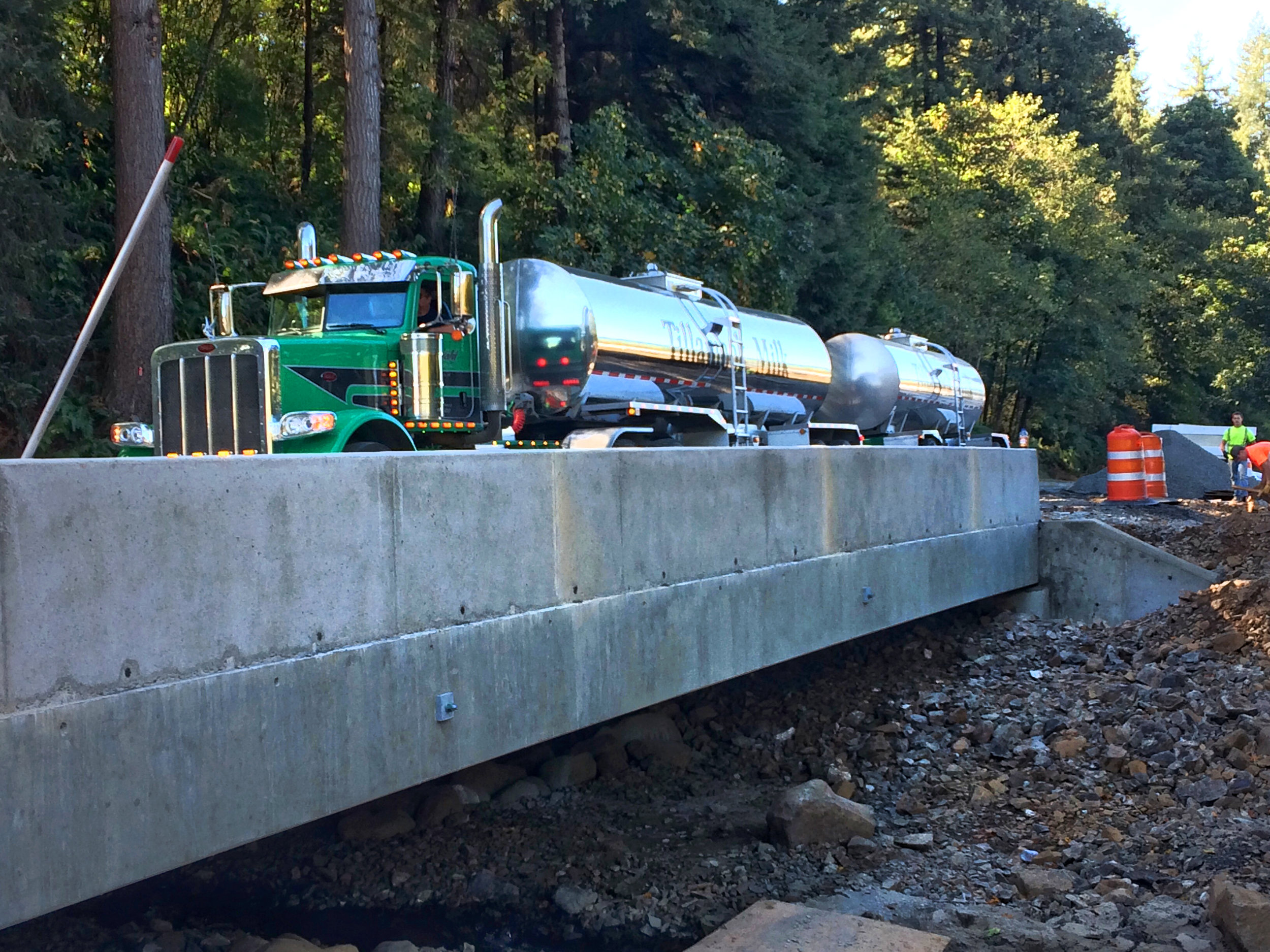 Boulder Blankenship milk truck 9-12-17.jpg