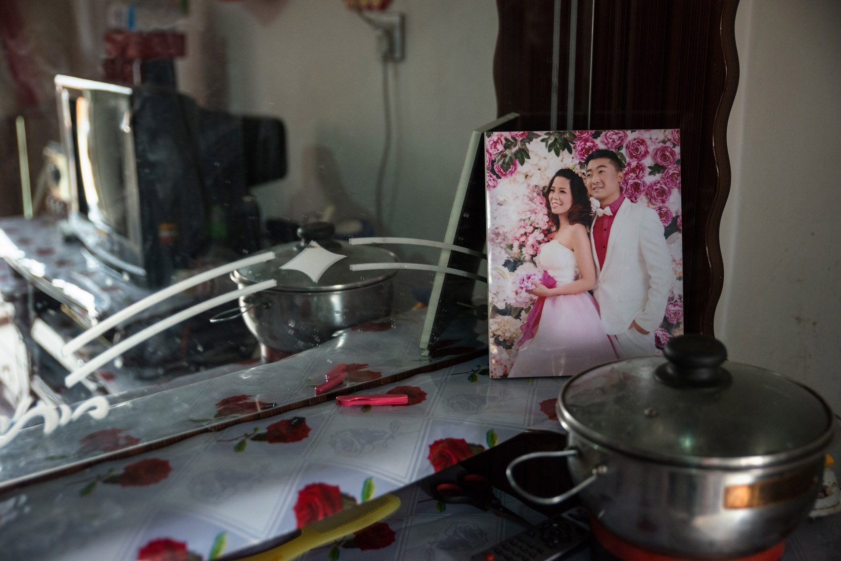 Wedding portrait in Niu's room.
