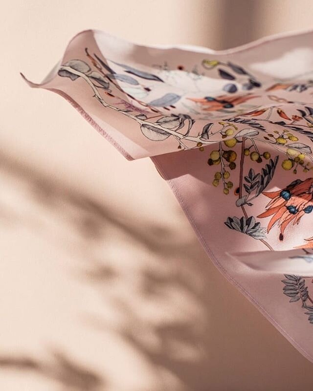 Float, floating, float on ✨

Desert Dance silk scarf in pink, shot by&nbsp;@kristystaatz✨
Printed and sewn in Australia ✨

#printedinaustralia #sewninaustralia #fieldtripbyedithrewa #ausflora #desertpea #wattle #australianbotanical #silkscarf #shoplo