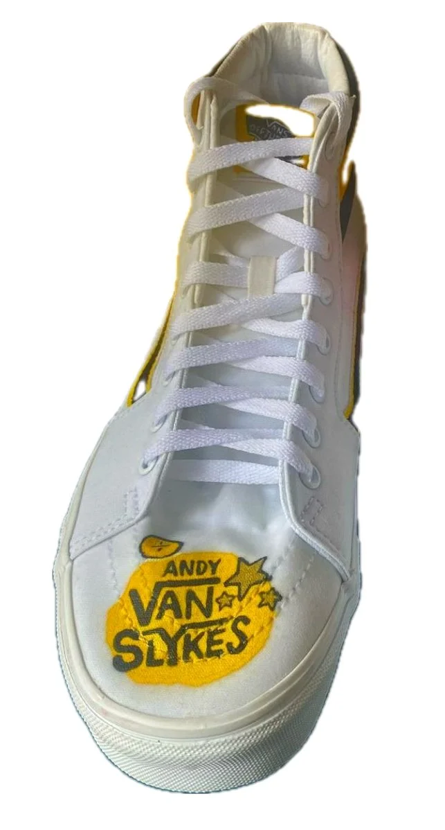 store_vanslykes4.jpg
