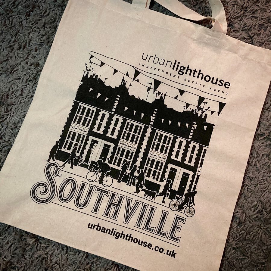 It is rare that I&rsquo;m happy enough with a piece of work to post stuff but I&rsquo;m over the moon with these #bags for my client #urbanlighthouse estate agents.