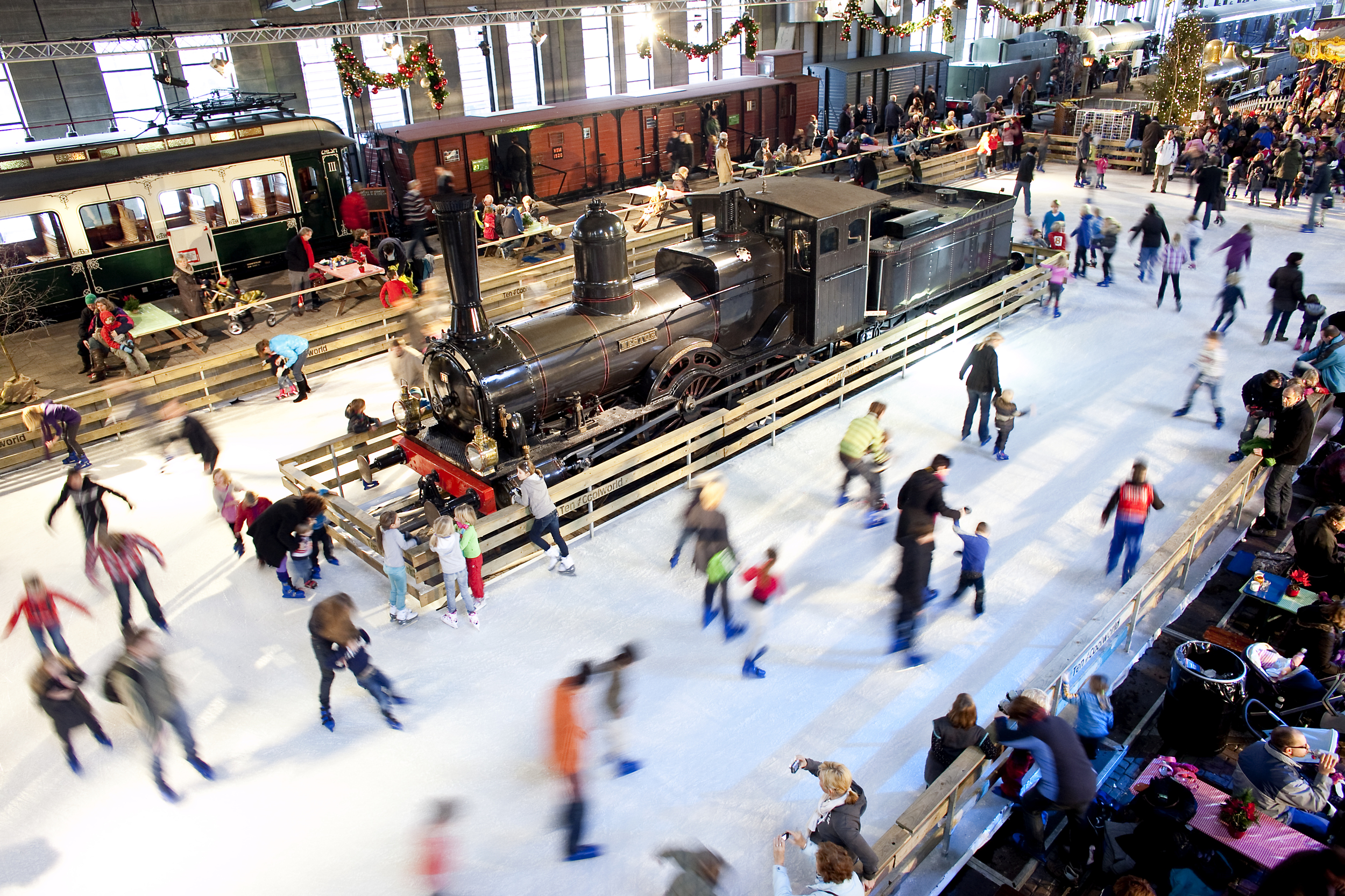  Het Spoorwegmuseum UtrechtHet Spoorwegmuseum, winterstation 