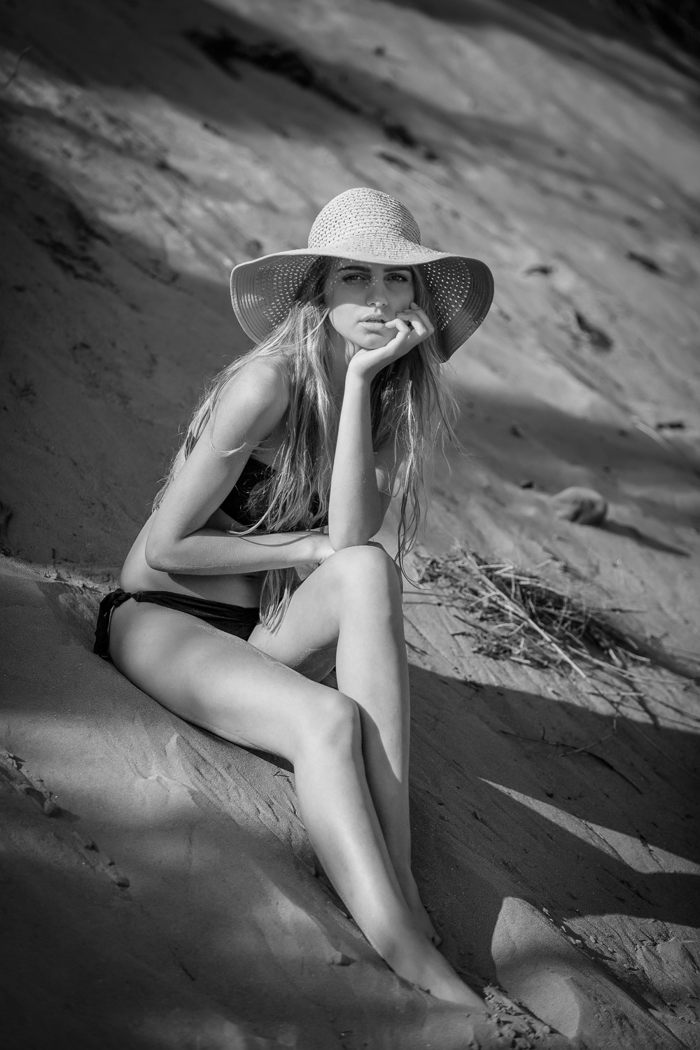 RUTA MINEIKYTE BEACH SHOOT