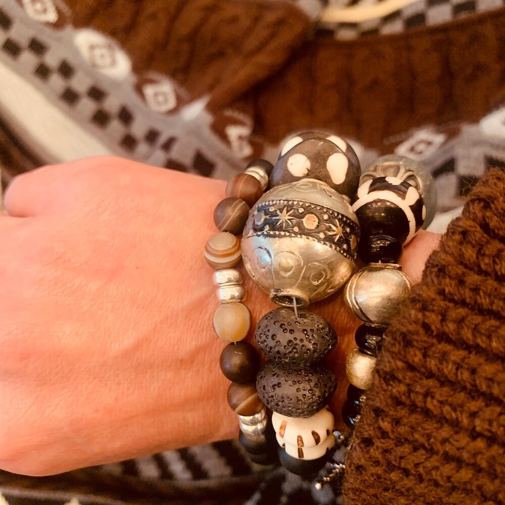 EXCLUSIVE AT KOKORO. Nasser Gerab has created this capsule collection especially for us using semi-precious gems mixed with sterling silver beads, charms and vintage enamel and glass beads. 🖤 #limitededition #oneofakind