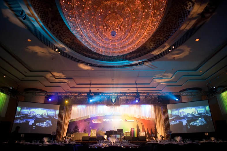108_CanCham-Ball_005_sm.jpg