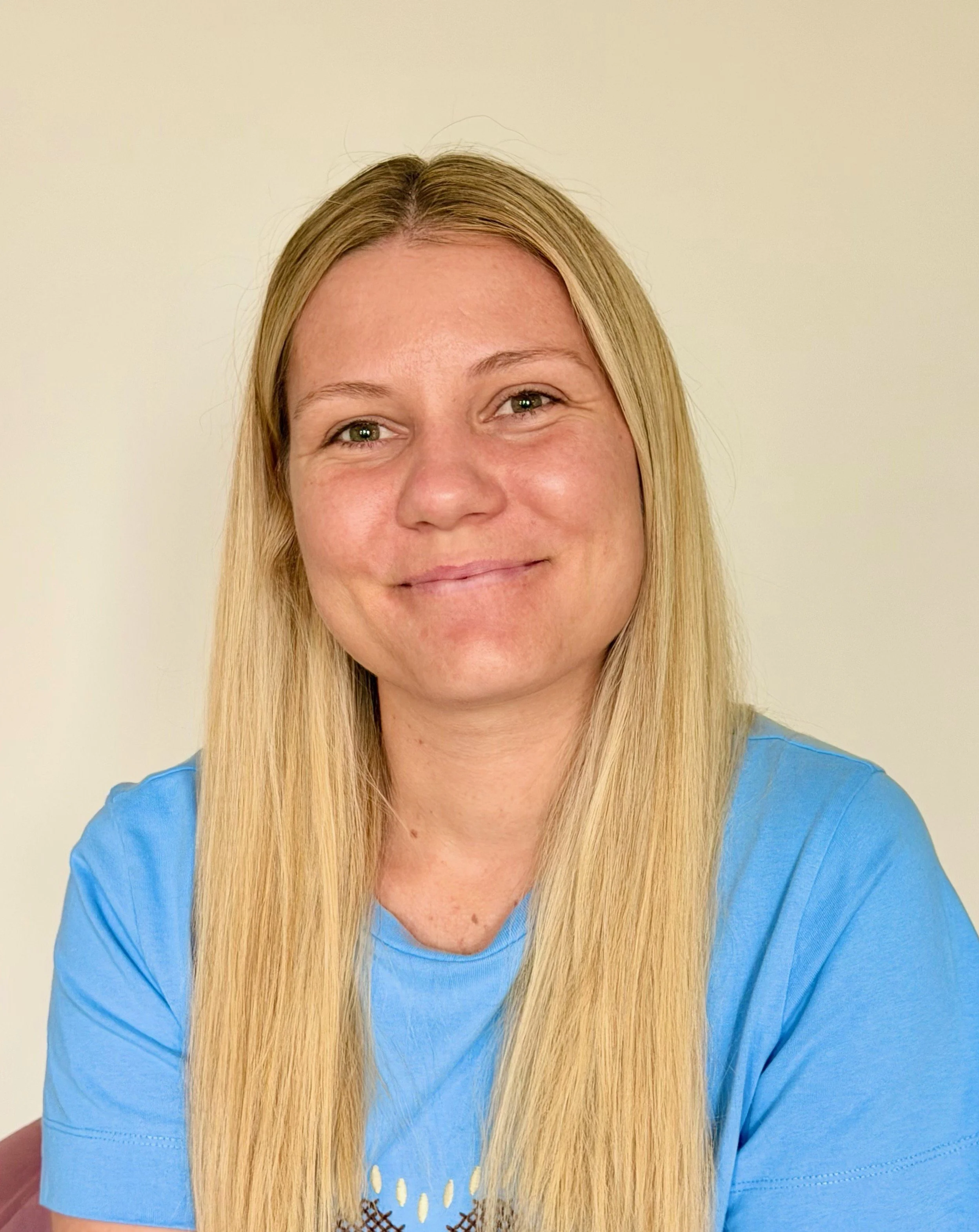 OPEN SLOTS - Kelly Buckle