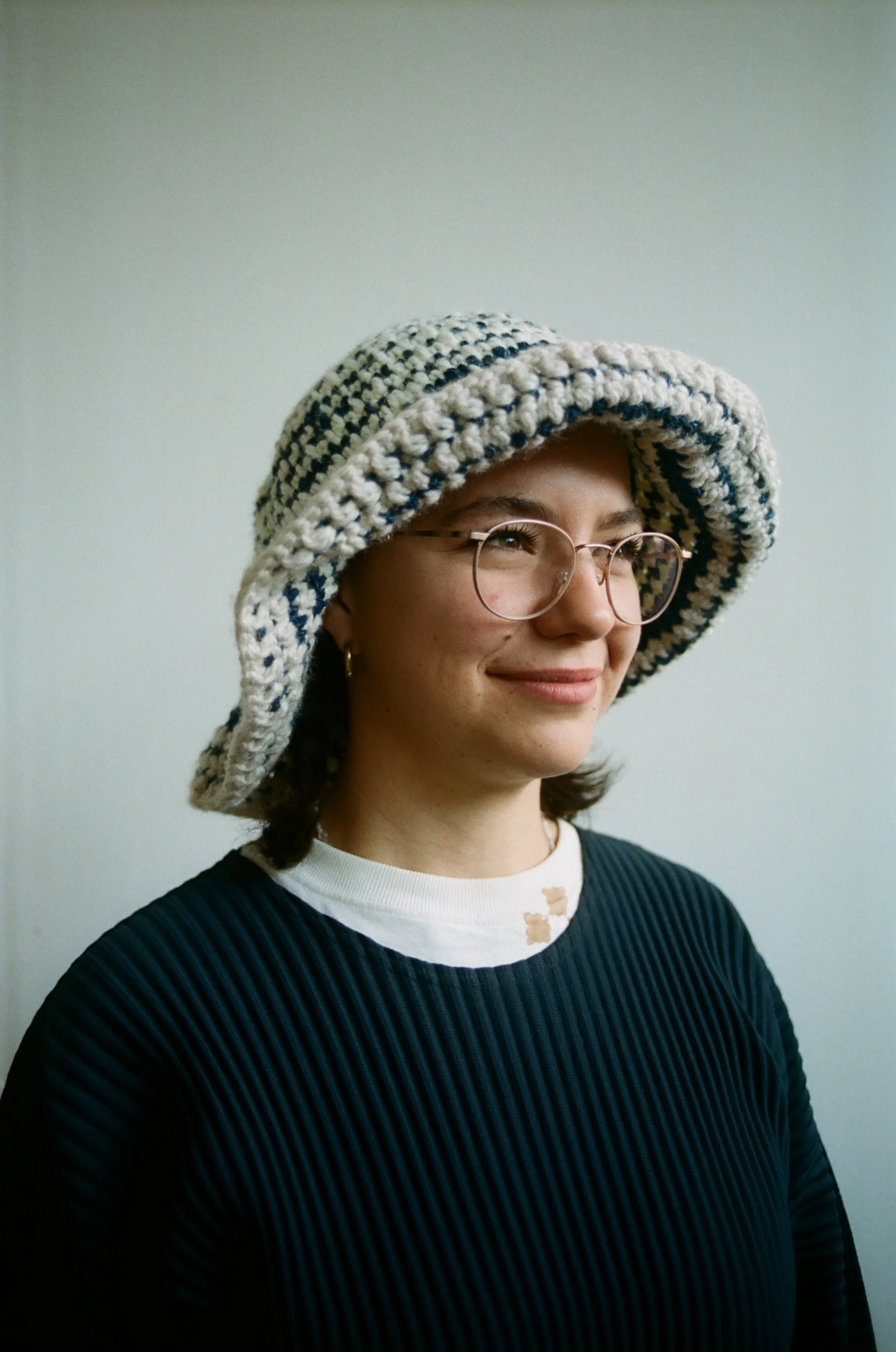 Hand crochet hat 012 — ELENA CREMONA