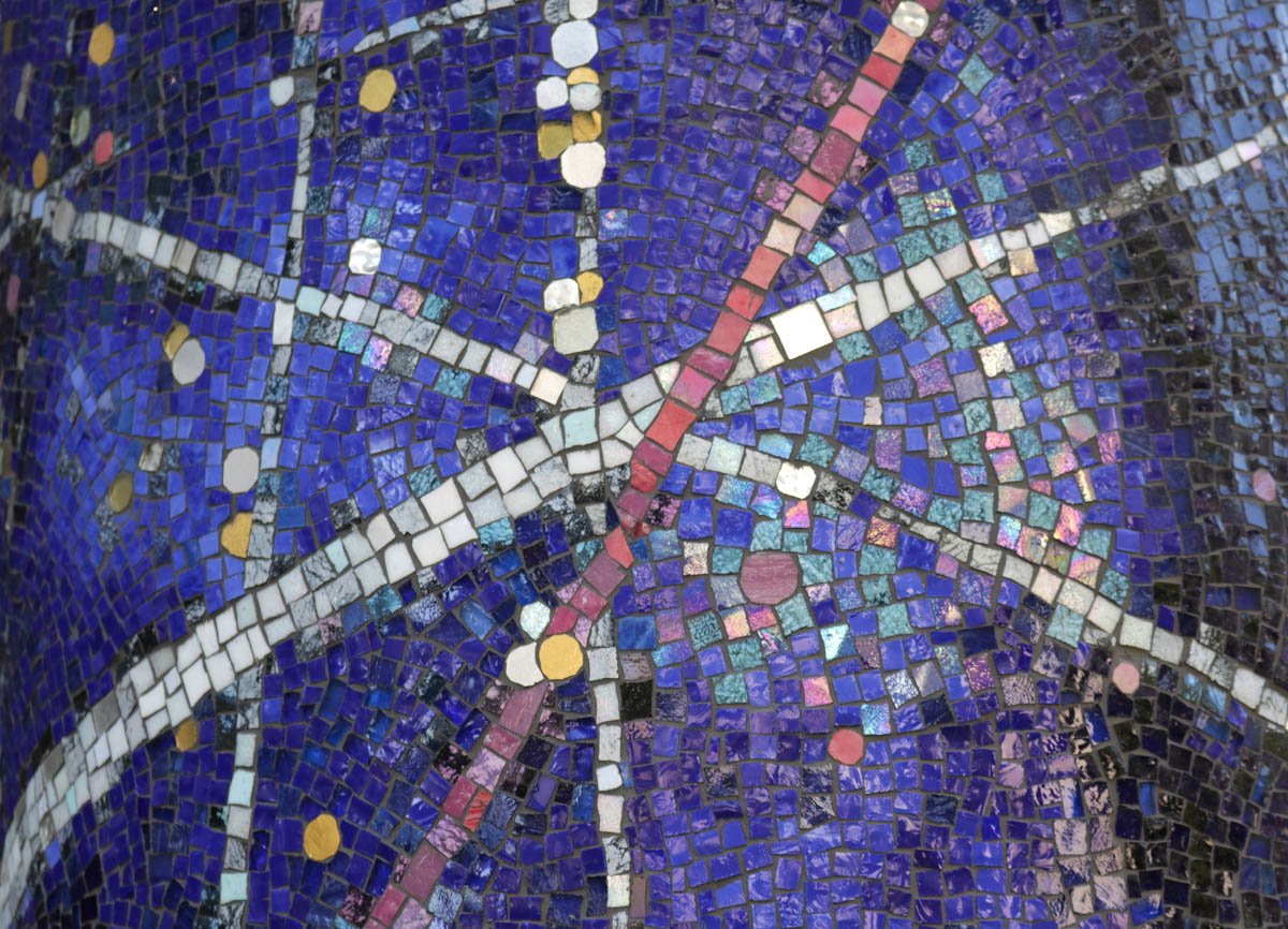 detail mosaic column nashville airport