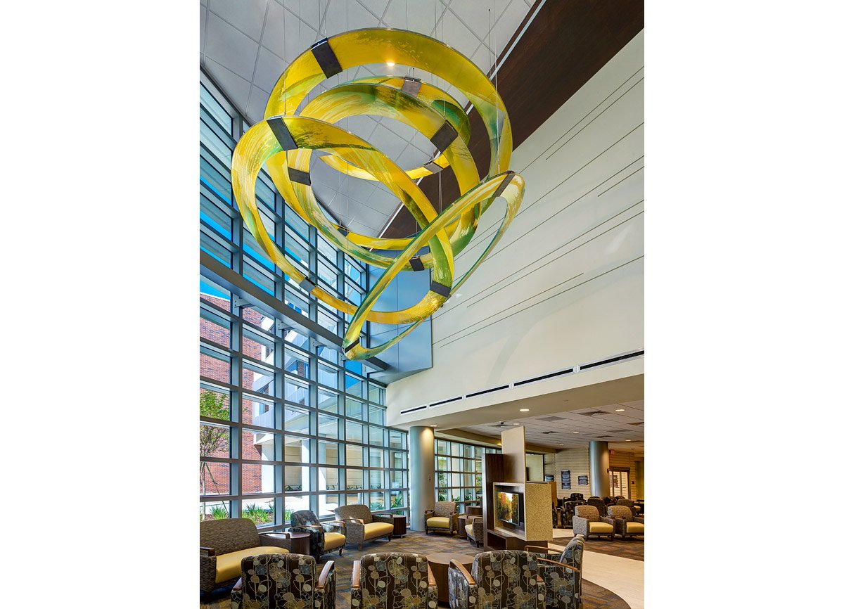 hanging glass sculpture advent health tampa emergency department