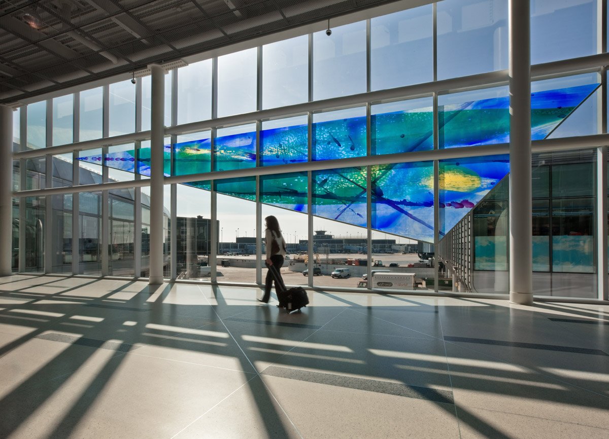 chicago o'hare airport terminal 1 stained glass art