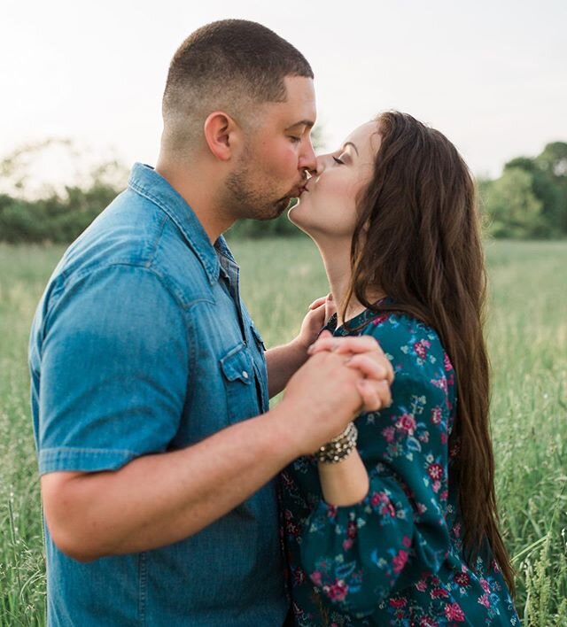 Give me fields of tall grass and sunsets and I&rsquo;ll risk a tick any day. Also it&rsquo;s officially 3 hours past my bedtime bc that&rsquo;s how long it took me to decide what photo to post of these two 💗✨