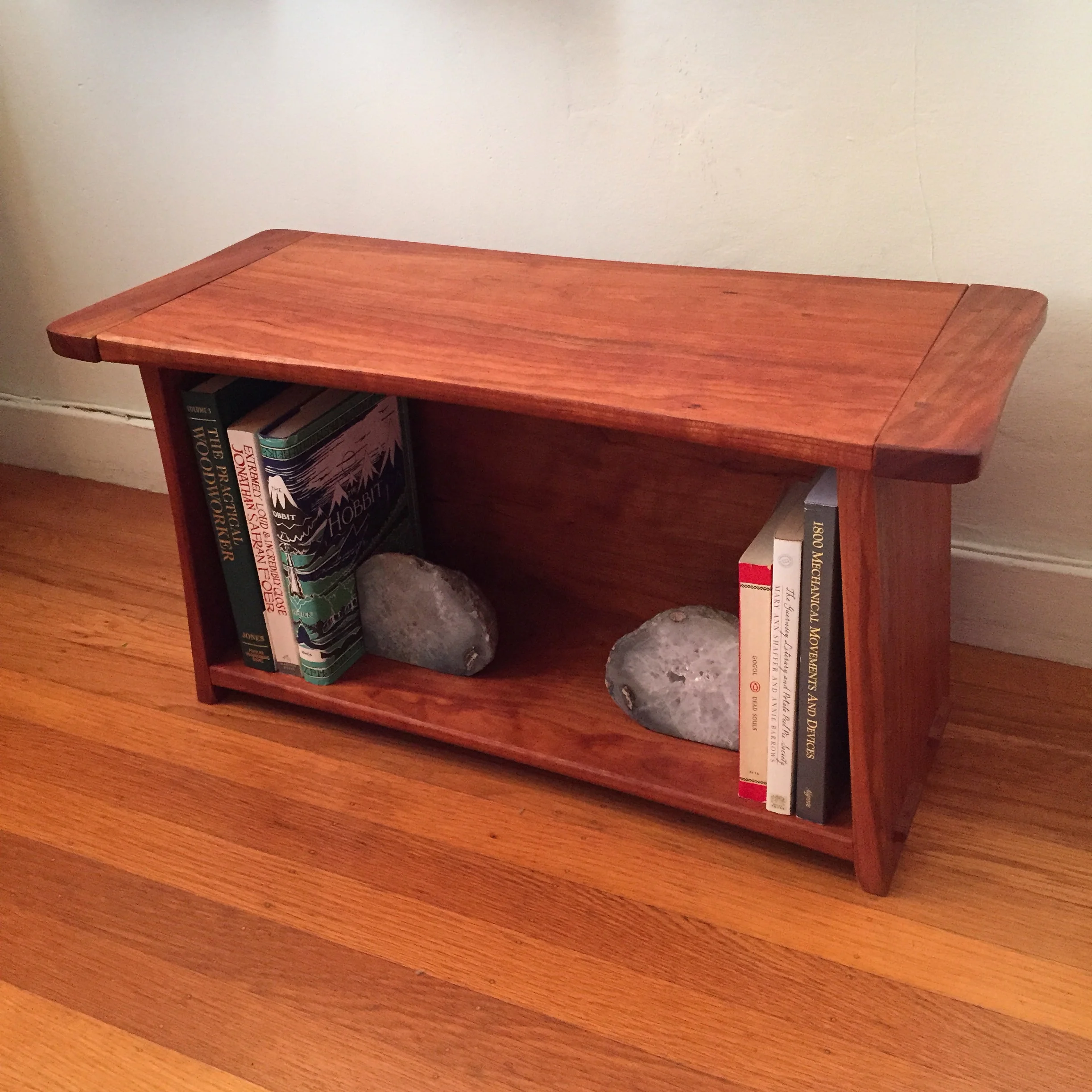 Plant stand/bookshelf