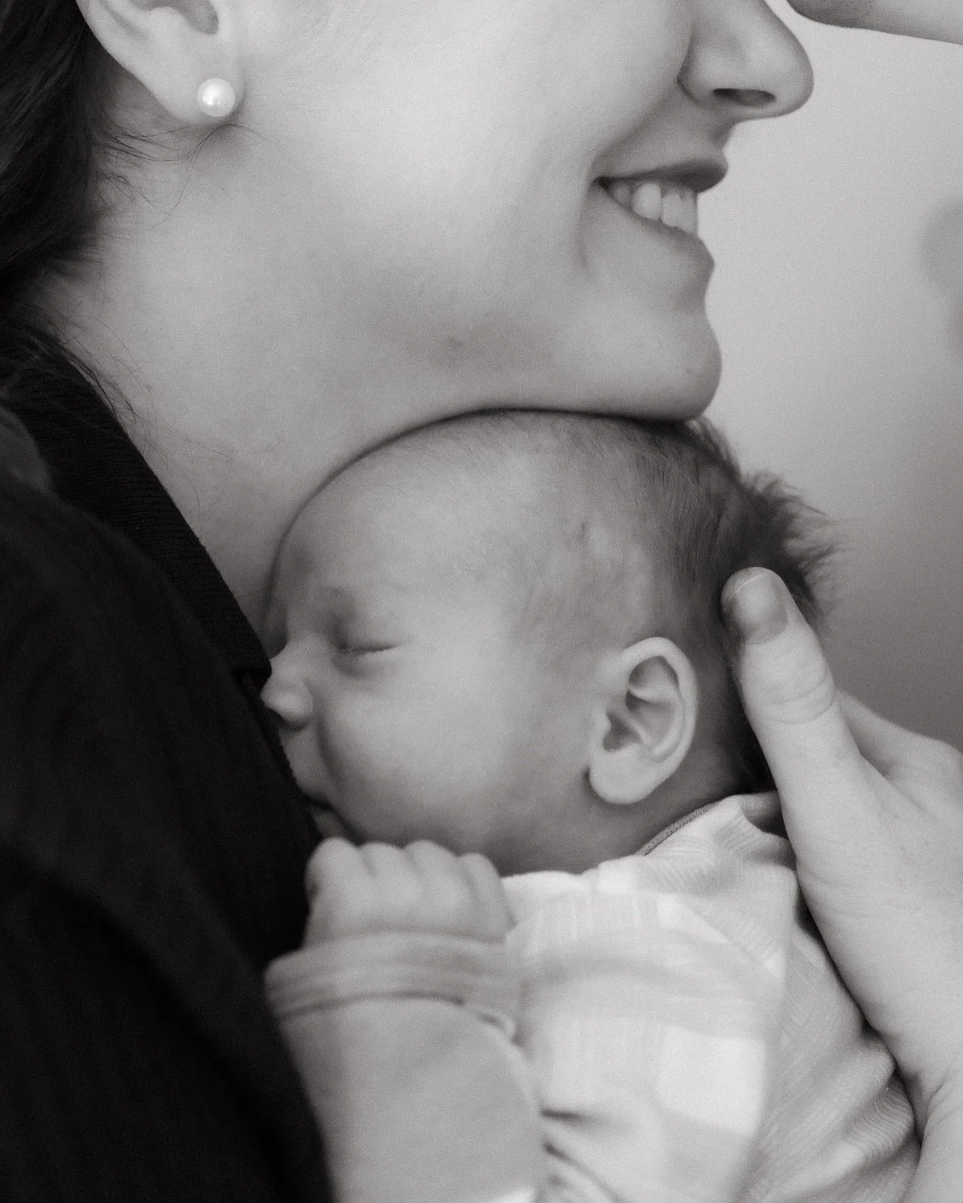 Yes, Kitty is still the baby! 

I love including your pets in your sessions - they&rsquo;re family too ❤️

.
I&rsquo;m Bethany, a Nashville Newborn and Family Photographer.  I offer in-home, studio, or downtown locations. 

#nashvillenewbornphotograp
