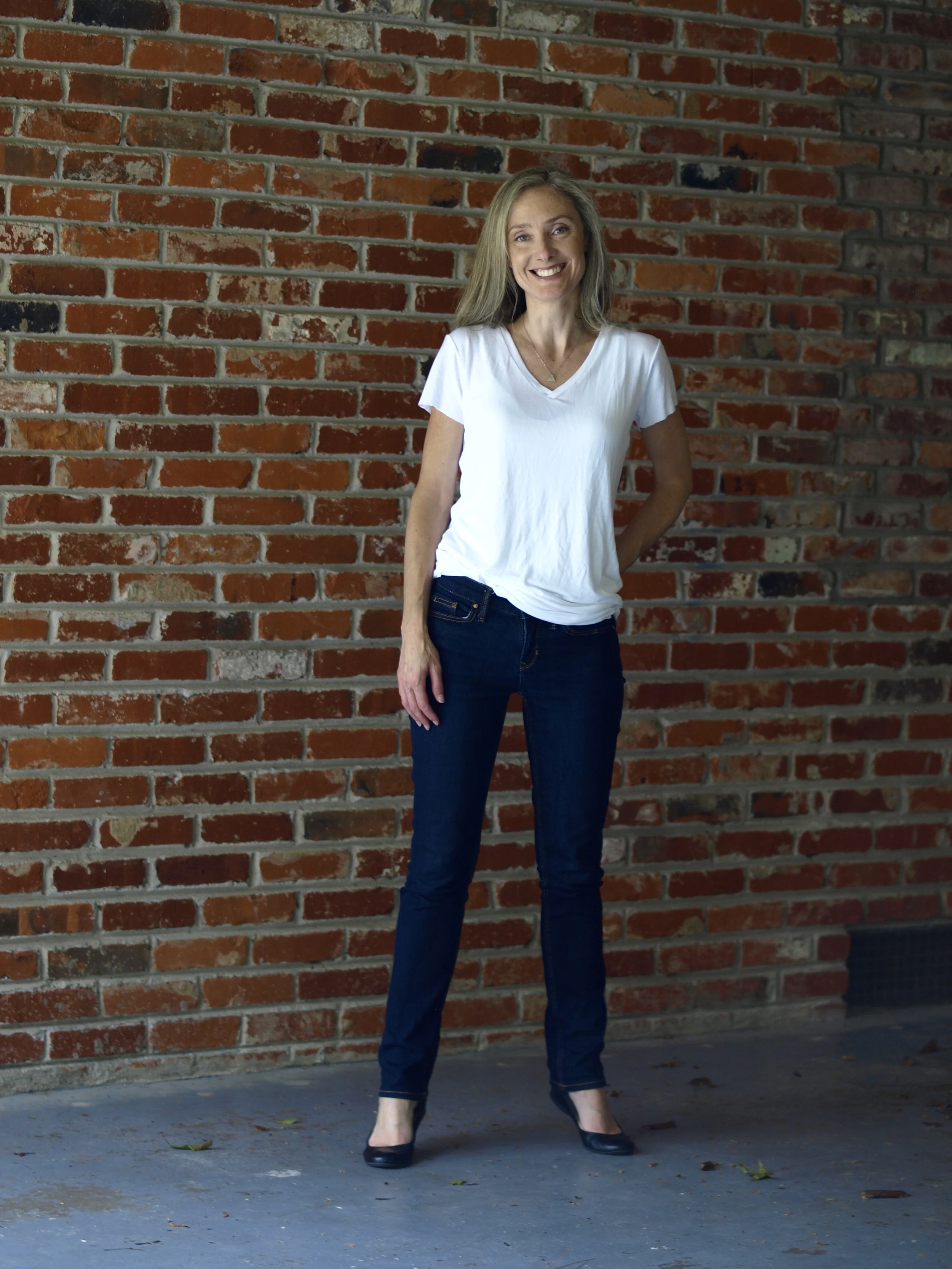 white tshirt 3.jpg