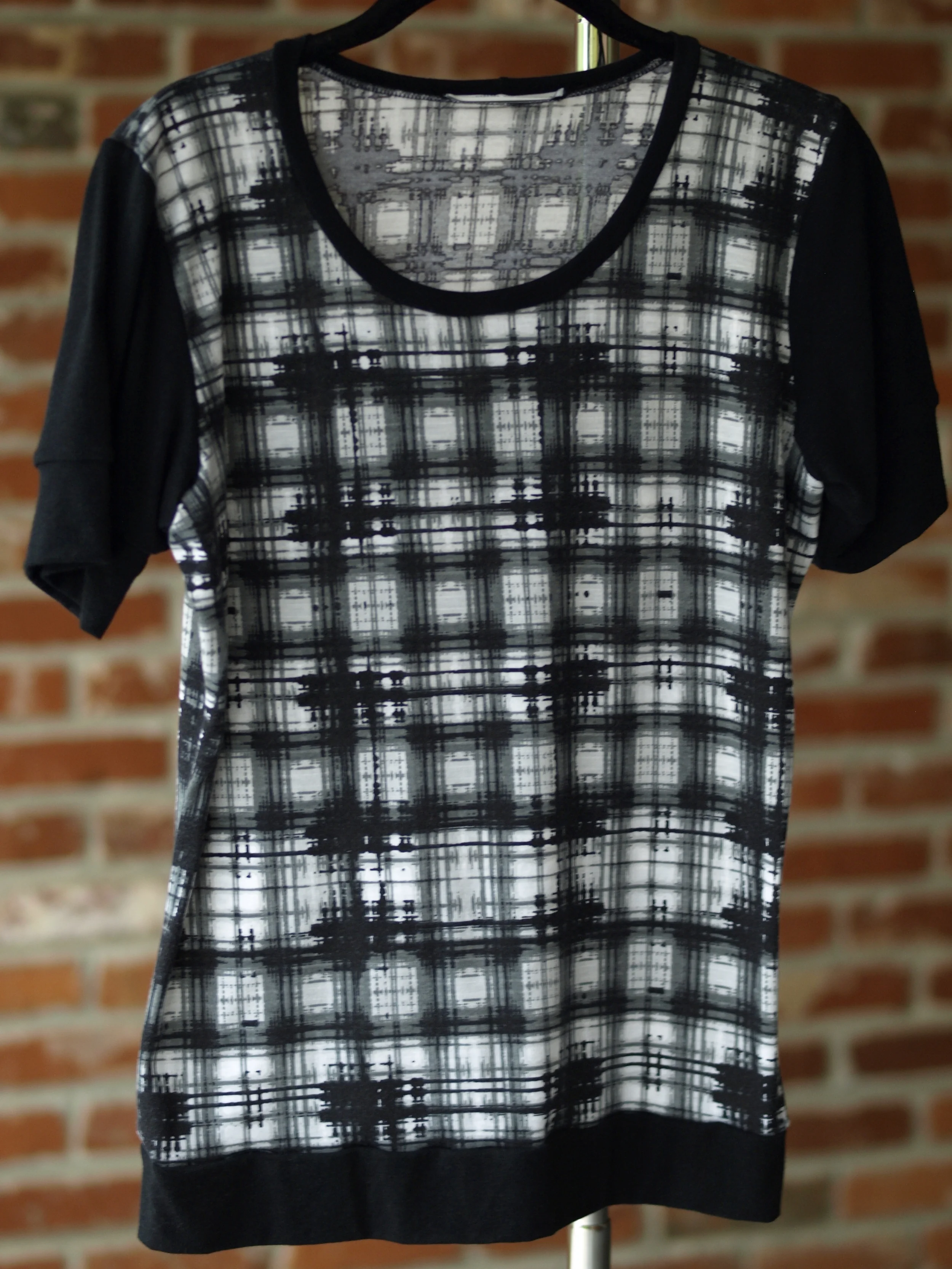 Abstract plaid