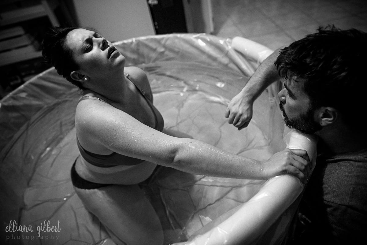birth-photography-waterbirth-photographer