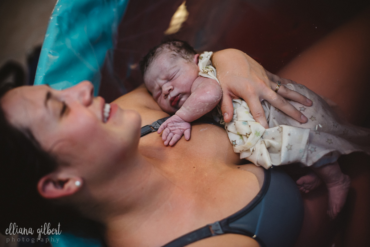 birth-photography-waterbirth-photographer