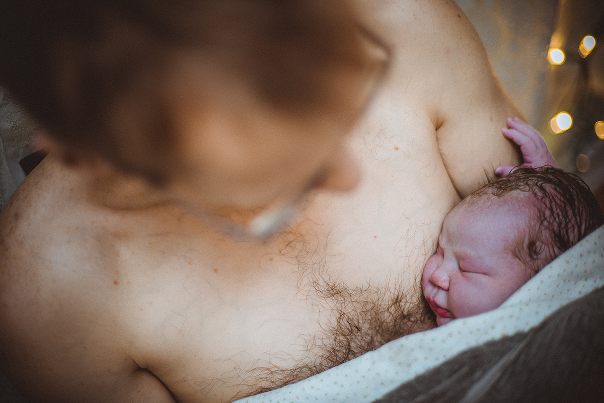 Dad skin to skin