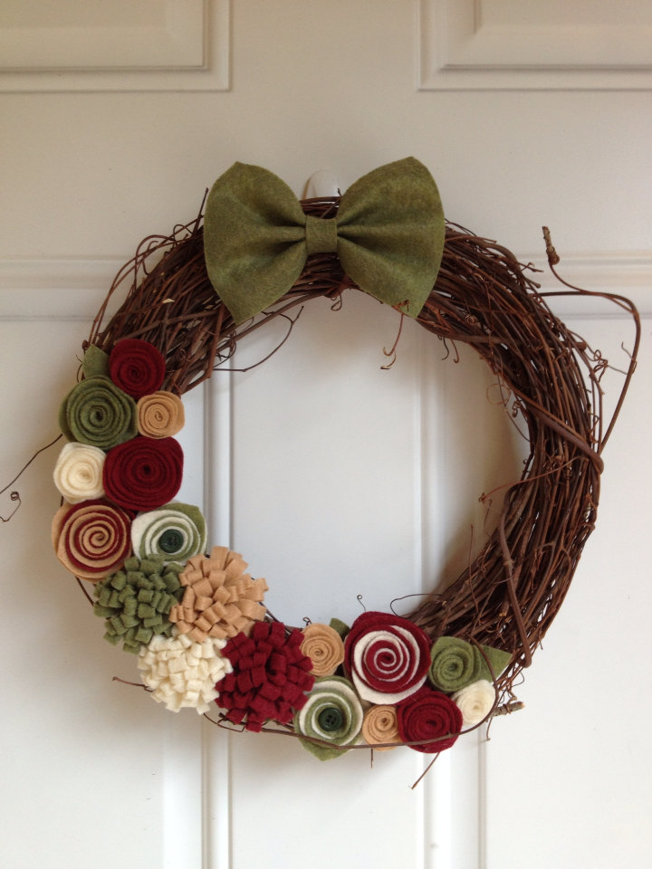 28-Fascinating-Handmade-Christmas-Wreath-Designs-28.jpg