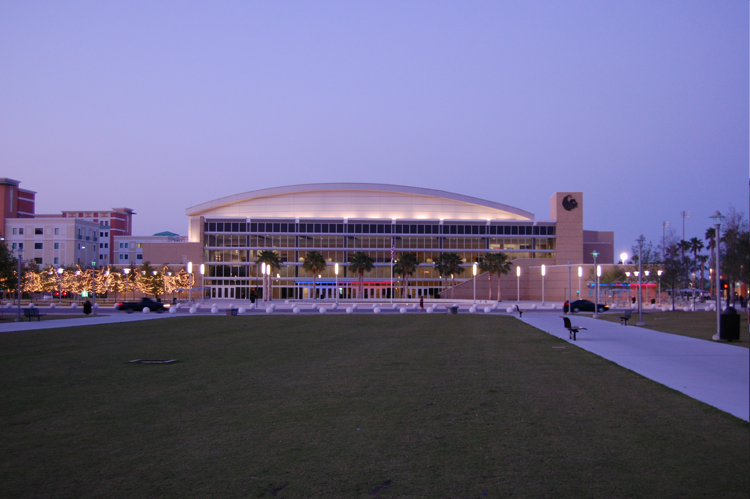ucf campus 2.jpg